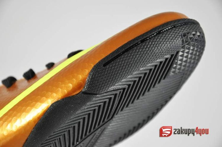 halówki nike mercurial victory