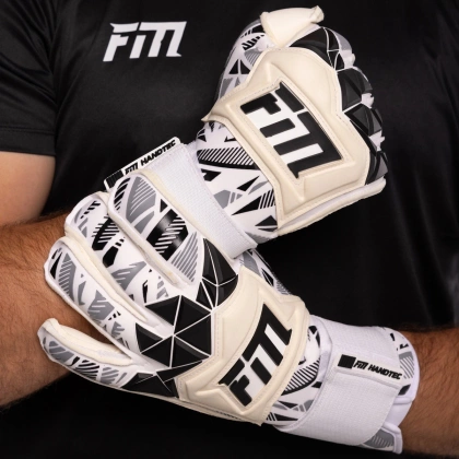 Biało-czarne rękawice bramkarskie Football Masters Invictus X Pro White Black