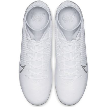 Białe buty piłkarskie korki Nike Mercurial Superfly 7 Academy FG/MG AT8120-100 Junior