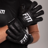 Czarne rękawice bramkarskie Football Masters Varis X Black
