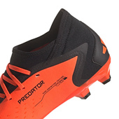 Pomarańczowo-czarne buty piłkarskie Adidas Predator Accuracy.3 FG GW4591