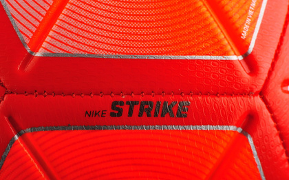 Piłka nożna Nike Strike SC2983-822 r4