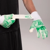 Biało-zielone rękawice bramkarskie Football Masters Varis X White Green