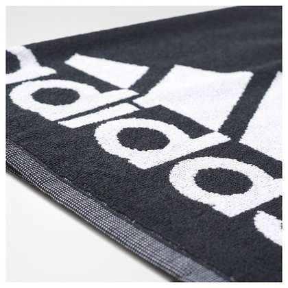 Czarny sportowy ręcznik Adidas Towel AB8008 140x80 cm