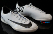 Białe buty piłkarskie na halę Nike Mercurial Victory IC CR7 852488-401 JR