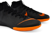 Czarno-pomarańczowe buty piłkarskie na halę Nike Mercurial Superfly Academy IC AH7369-081