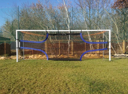 Czarno-granatowa mata do celności strzałów 7,32x2,44m Yakimasport 100224