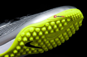 Buty na orlika NIKE JUNIOR HYPERVENOM PHELON  PREMIUM TF Liquid Diamond