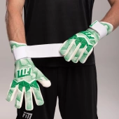Biało-zielone rękawice bramkarskie Football Masters Varis X Pro White Green NC