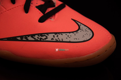Halowki Nike BOMBAX IC