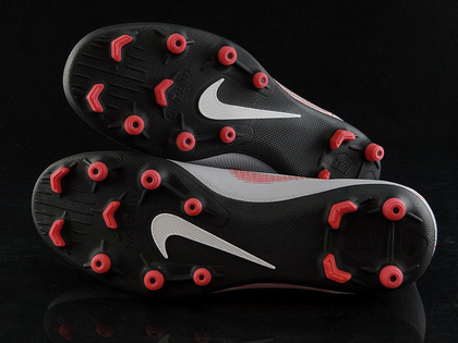 Szare buty piłkarskie Nike Mercurial Vapor Club GS FG/MG AH7378-060