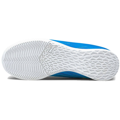 Niebiesko-białe buty halowe Puma Ultra 4.2 106368 01