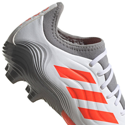 Biało-czerwone buty piłkarskie korki Adidas Copa Sense.3 FG FY6197
