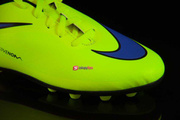 Buty piłkarskie Nike JR HYPERVENOM PHADE  FG-R