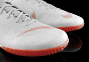 Szare buty piłkarskie na halę Nike Mercurial Vapor Academy IC AH7383-060