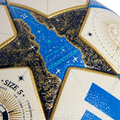 Biało-niebieska piłka nożna Adidas UEFA Champions League Competition JP1541