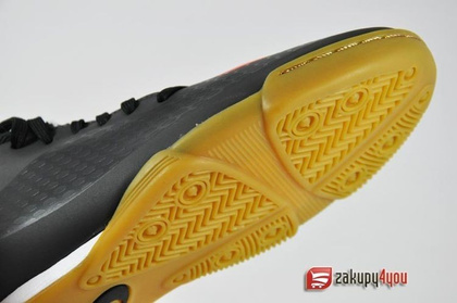 Buty halowe HYPERVENOM PHADE IC 