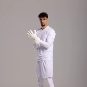 Białe rękawice bramkarskie Football Masters Varis X PRO All White