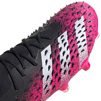 Czarno-różowe buty piłkarskie korki Adidas Predator Freak.1 L FG FW7244