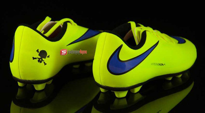 Buty piłkarskie Nike JR HYPERVENOM PHADE  FG-R