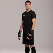 Czarno-czerwone rękawice bramkarskie Football Masters Invictus X Training Red
