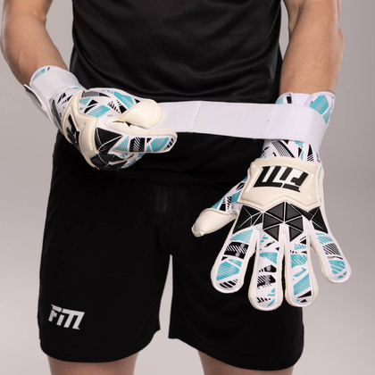 Białe rękawice bramkarskie Football Masters Invictus X Pro White Ocean RF