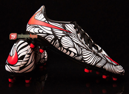  Buty  Nike Hypervenom Phelon FG 820113-061