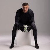 Czarne rękawice bramkarskie Football Masters Invictus X PRO All Black