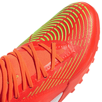 Czerwono-pomarańczowe buty piłkarskie turfy Adidas Predator Edge.3 TF GV8536