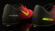 Czerwono-czarne buty piłkarskie na orlik Nike Mercurial Victory TF 831968-870