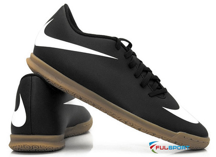 Czarne buty piłkarskie na halę Nike Bravatax IC 844438-001 JR