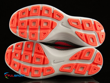 Buty Nike Revolution 819303-002