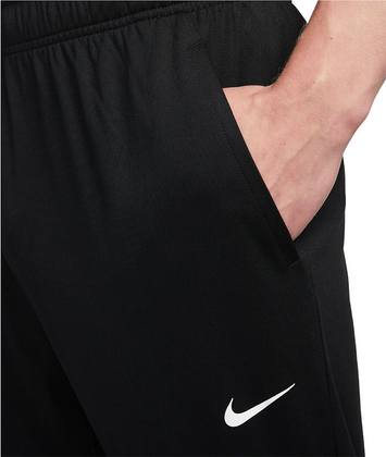 Czarne spodnie Nike Totality FB7509-010