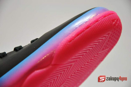Buty halowe Nike Mercurial Victory III CR IC