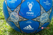 Piłka nożna ADIDAS FINALE WEMBLEY CAPITANO