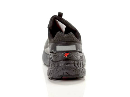 Czarne buty trekkingowe Joma Kavari Men 2201 TKKAVW2201