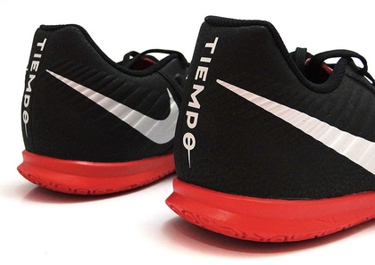 Buty Nike Tiempo Legend Club IC AH7245-006