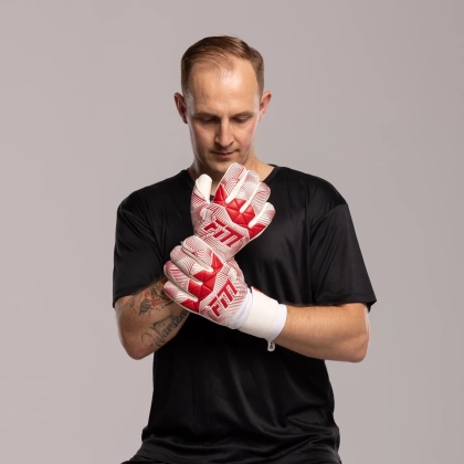 Biało-czerwone rękawice bramkarskie Football Masters Varis X White Red