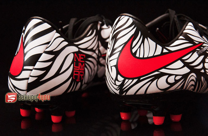  Buty  Nike Hypervenom Phelon FG 820113-061