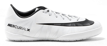 Białe buty piłkarskie na halę Nike Mercurial Victory IC CR7 852488-401 JR
