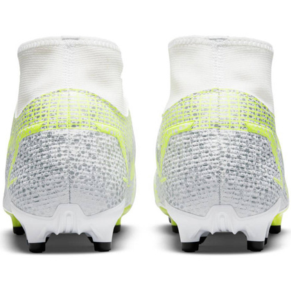 Biało-srebrne buty piłkarskie Nike Mercurial Superfly 8 Academy MG CV0843-107