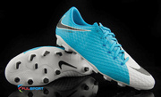 Niebiesko-białe buty piłkarskie Nike Hypervenom Phelon FG 852556-104