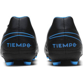 Czarno-niebieskie buty piłkarskie korki Nike Tiempo Legend 8 Club AT5881-090 - Junior
