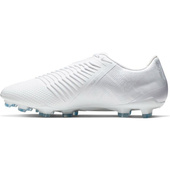 Białe buty piłkarskie korki Nike Phantom Venom Elite FG AO7540-100