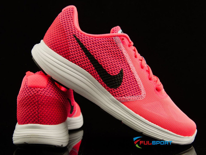 Róźowe buty sportowe damskie Nike Revolution 819303-602