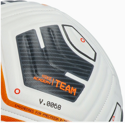 Biało-pomarańczowa piłka nożna Nike Academy Team FZ7540-101