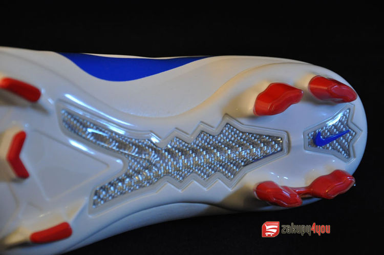 nike mercurial glide iii