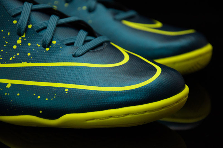 nike chenille swoosh