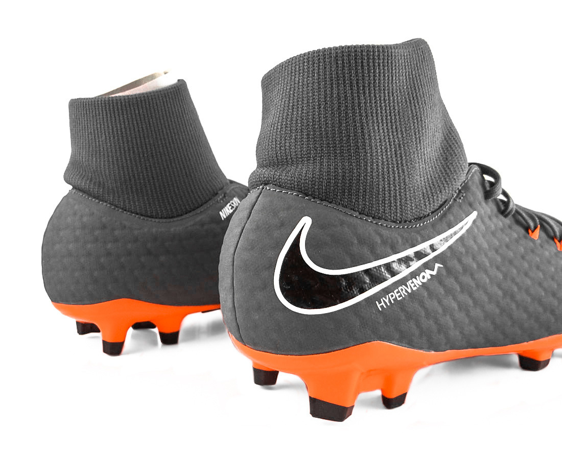 korki nike hypervenom czarno pomarańczowe