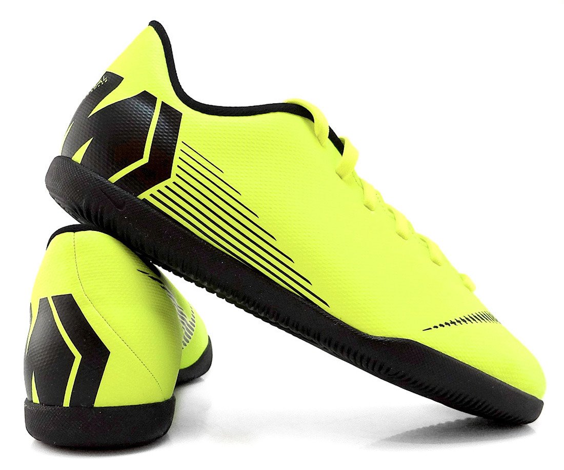 Nike Magista Ola II Indoor Soccer Shoes (Black .com
